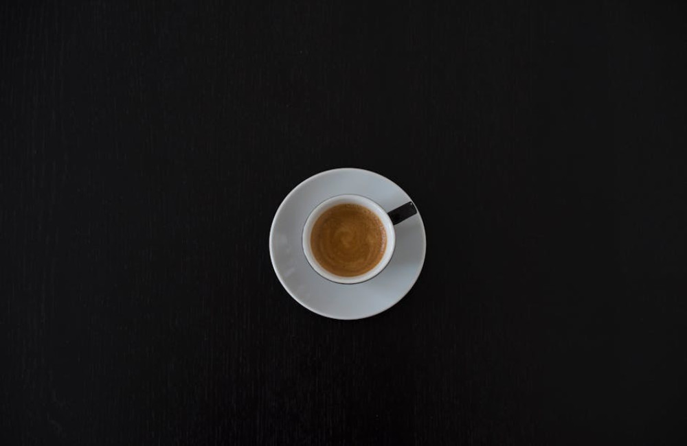Waarom Italianen hun koffie het liefst staand drinken